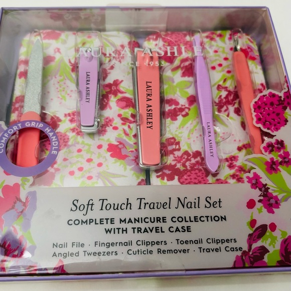 Laura Ashley6 Pieces Soft Touch Nail Set, Pink Comb - Picture 2 of 9